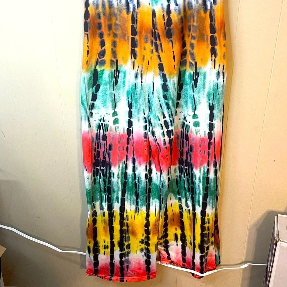 Women vibrant Colorful Jumpsuit. Size XL. Reminds you of the Jungle. - Picture 5 of 14